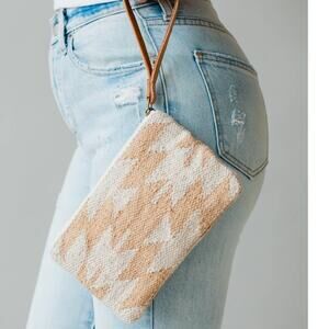 Tan & Cream Aztec Wristlet Bag